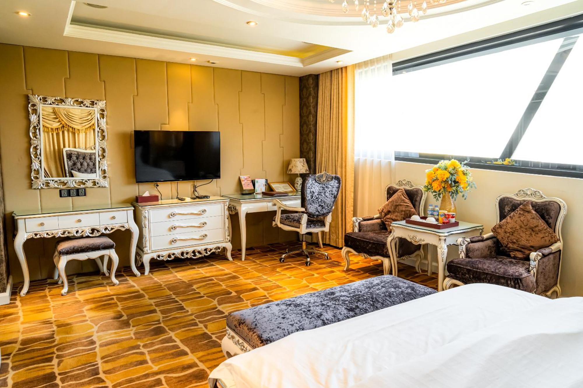 Hoang Trieu Hotel Ho Şi Min Exterior foto