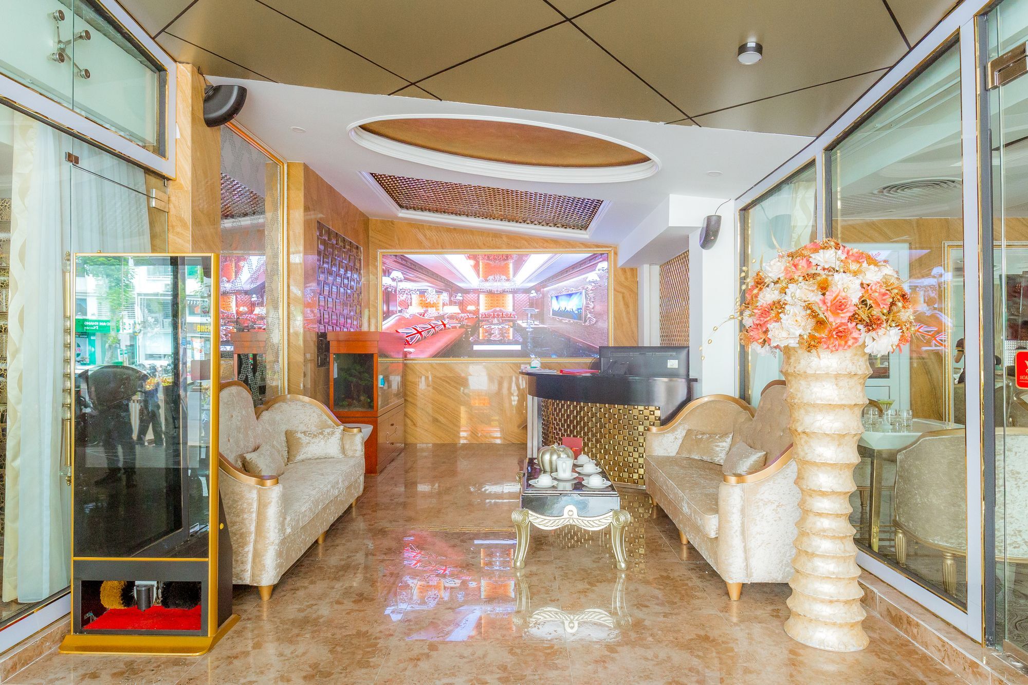 Hoang Trieu Hotel Ho Şi Min Exterior foto